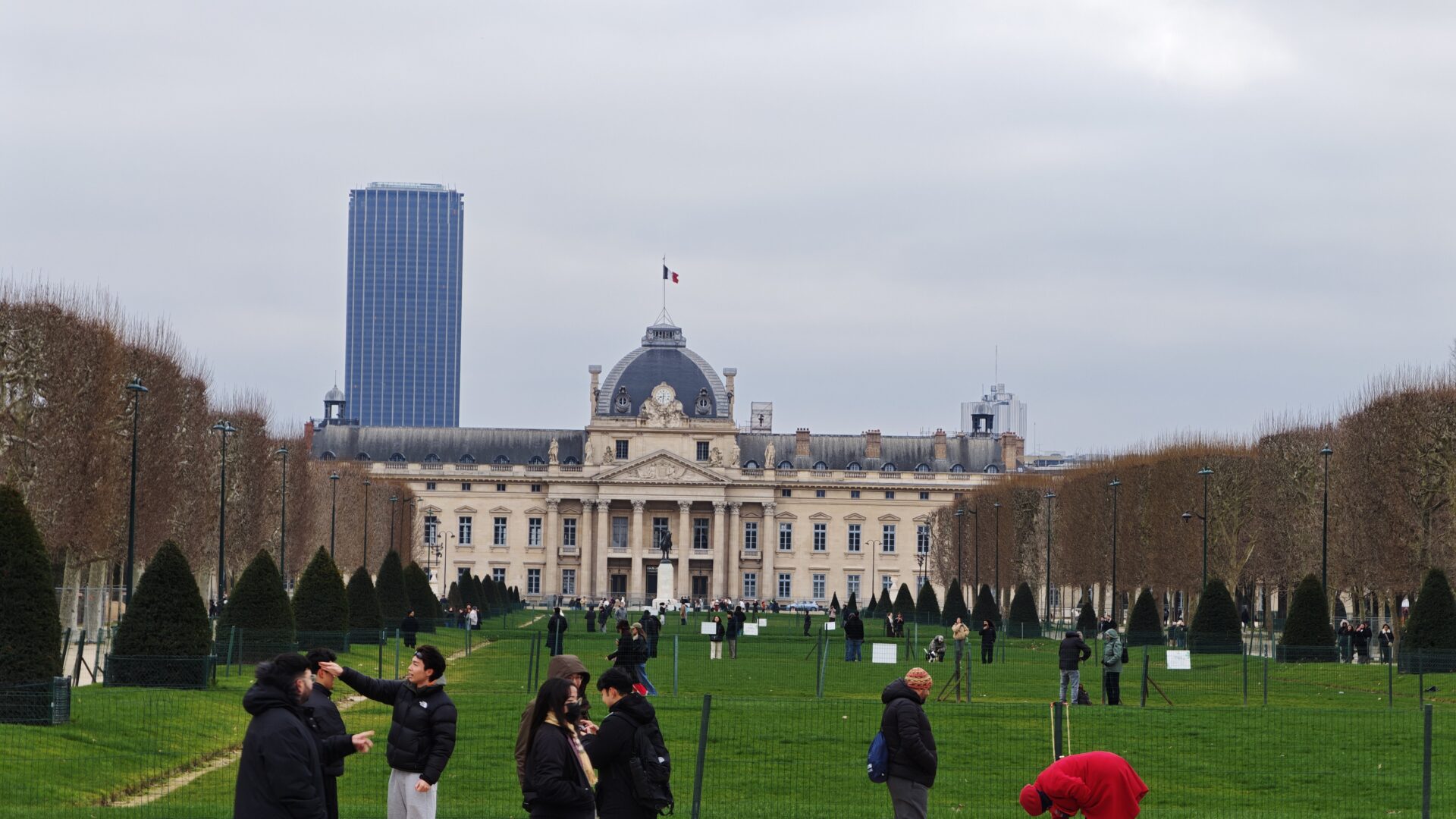 Xiaomi 17 Ultra Smartphone Review