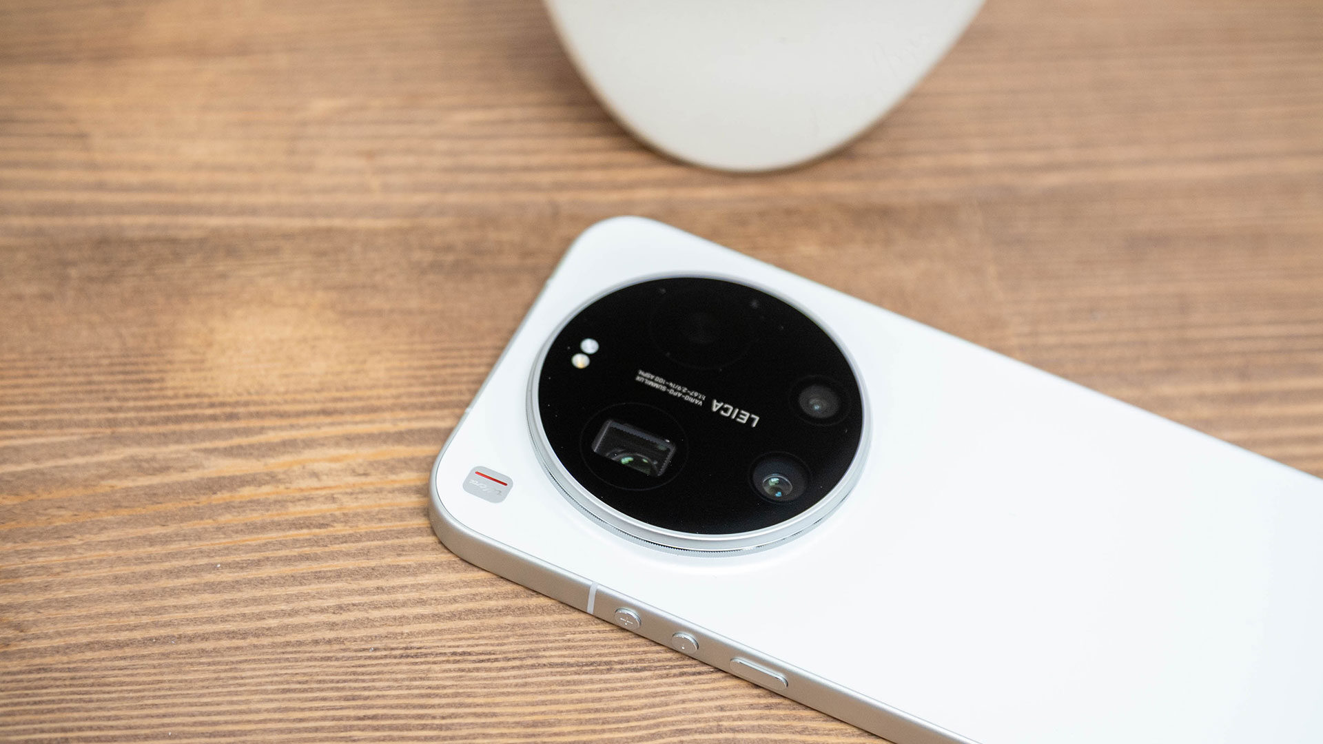 Xiaomi 17 Ultra Smartphone Review