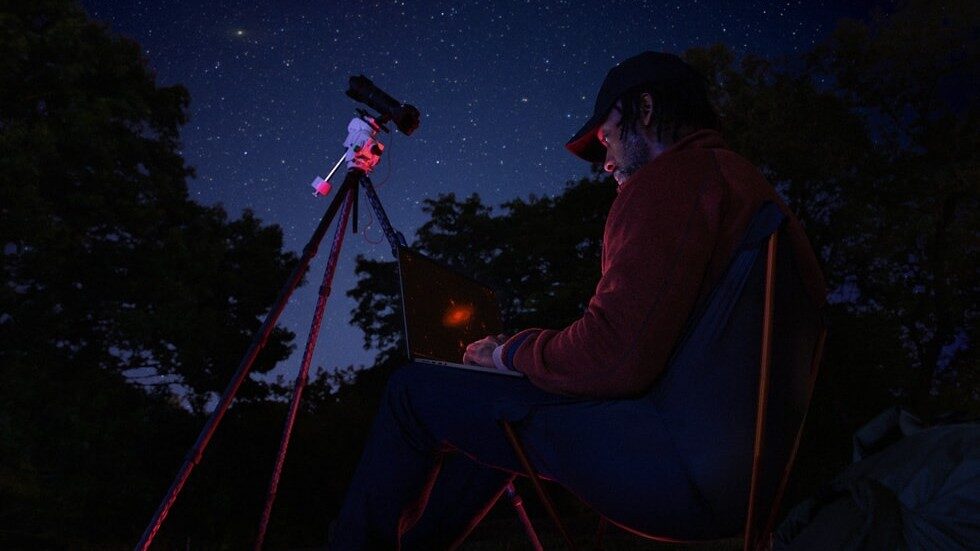 Apple MacBook Pro Deploys Powerful AI-Focused M5 Products To Market