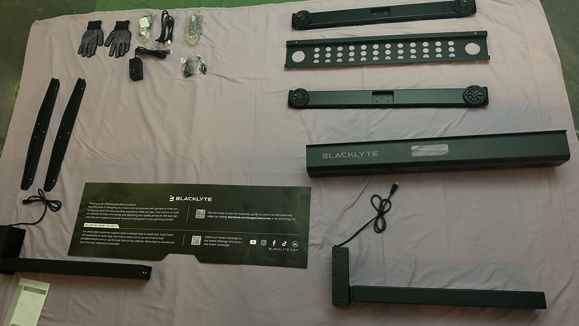 Blacklyte Atlas Lite Standing Desk Review Blacklyte Atlas Lite Standing Desk Review