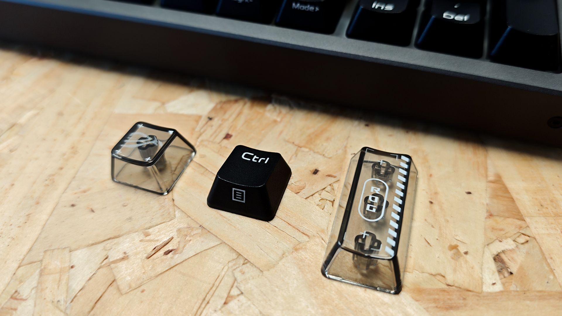 Rog Strix Morph 96 Wireless Gaming Keyboard Review