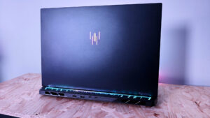 Acer Predator Helios 18 AI Gaming Laptop Review