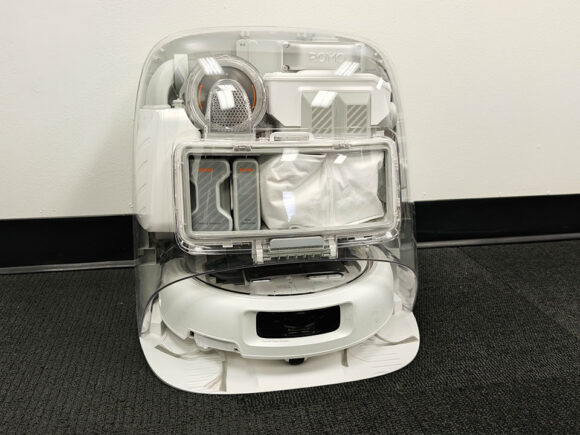 DJI ROMO Robot Vacuum Review