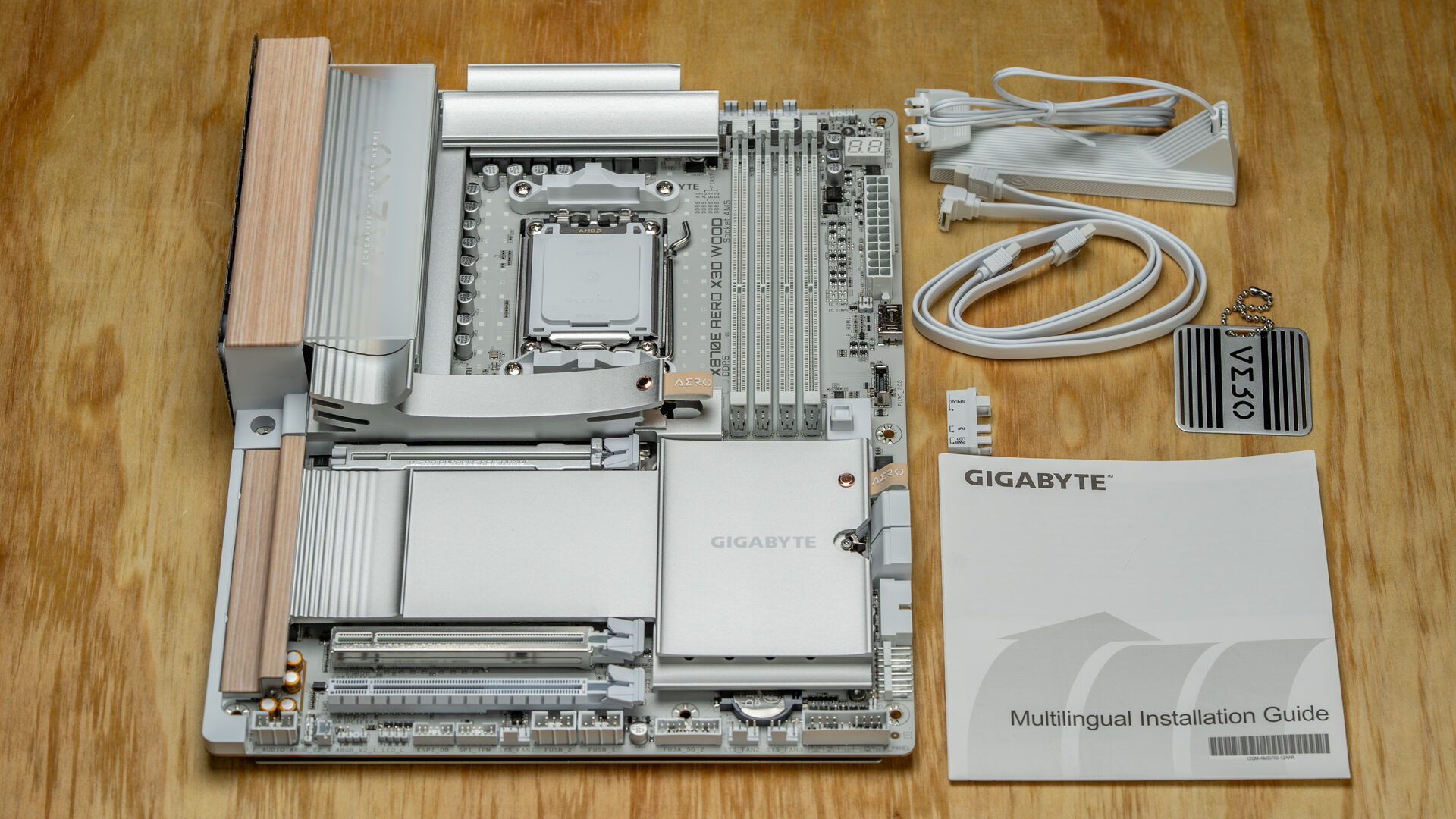Gigabyte X870E Aero X3D Wood Motherboard Reivew