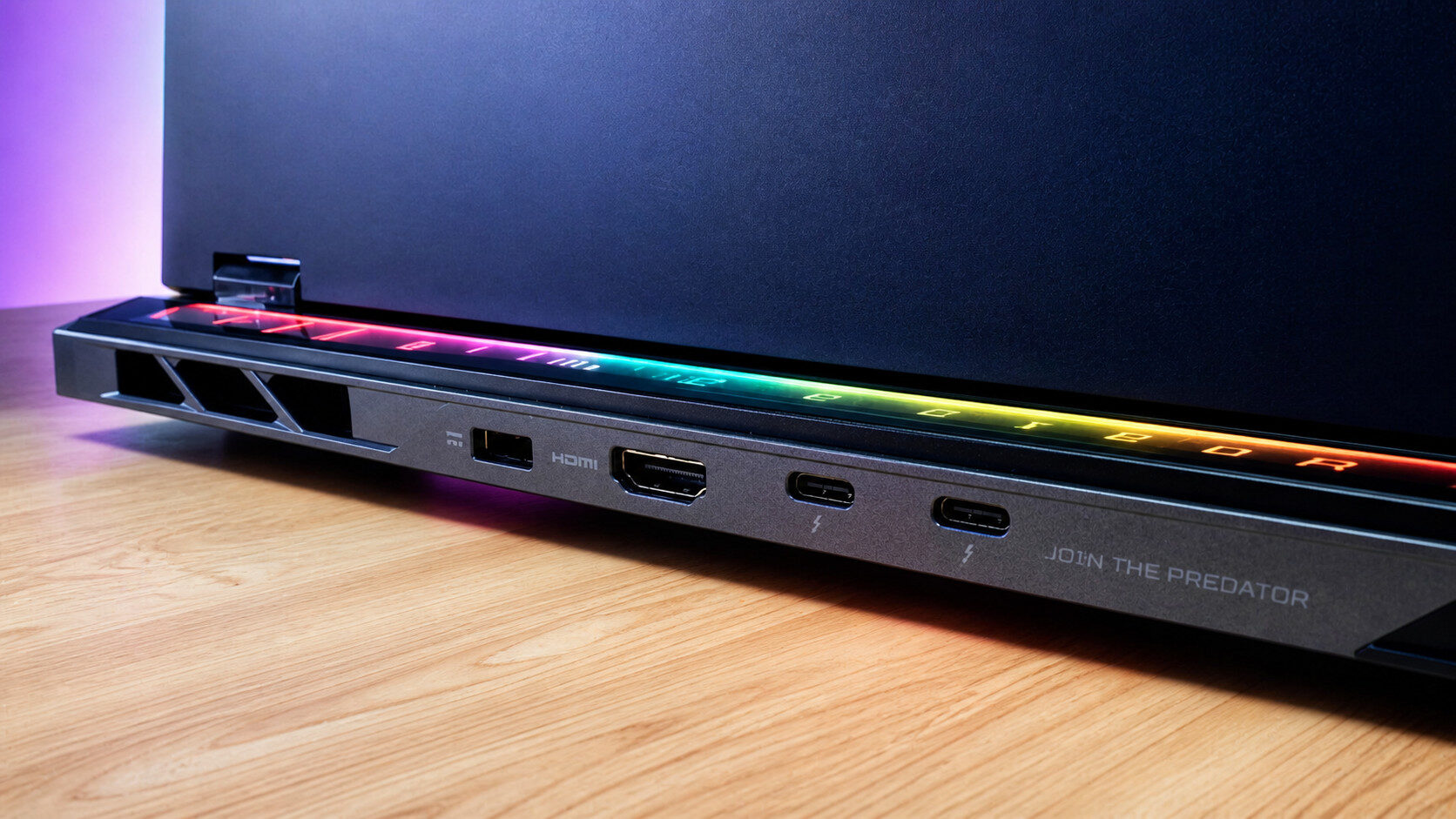 Acer Predator Helios 18 Ai Gaming Laptop Review