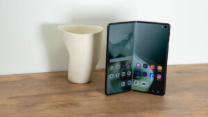 razr fold Motorola Razr Fold Review