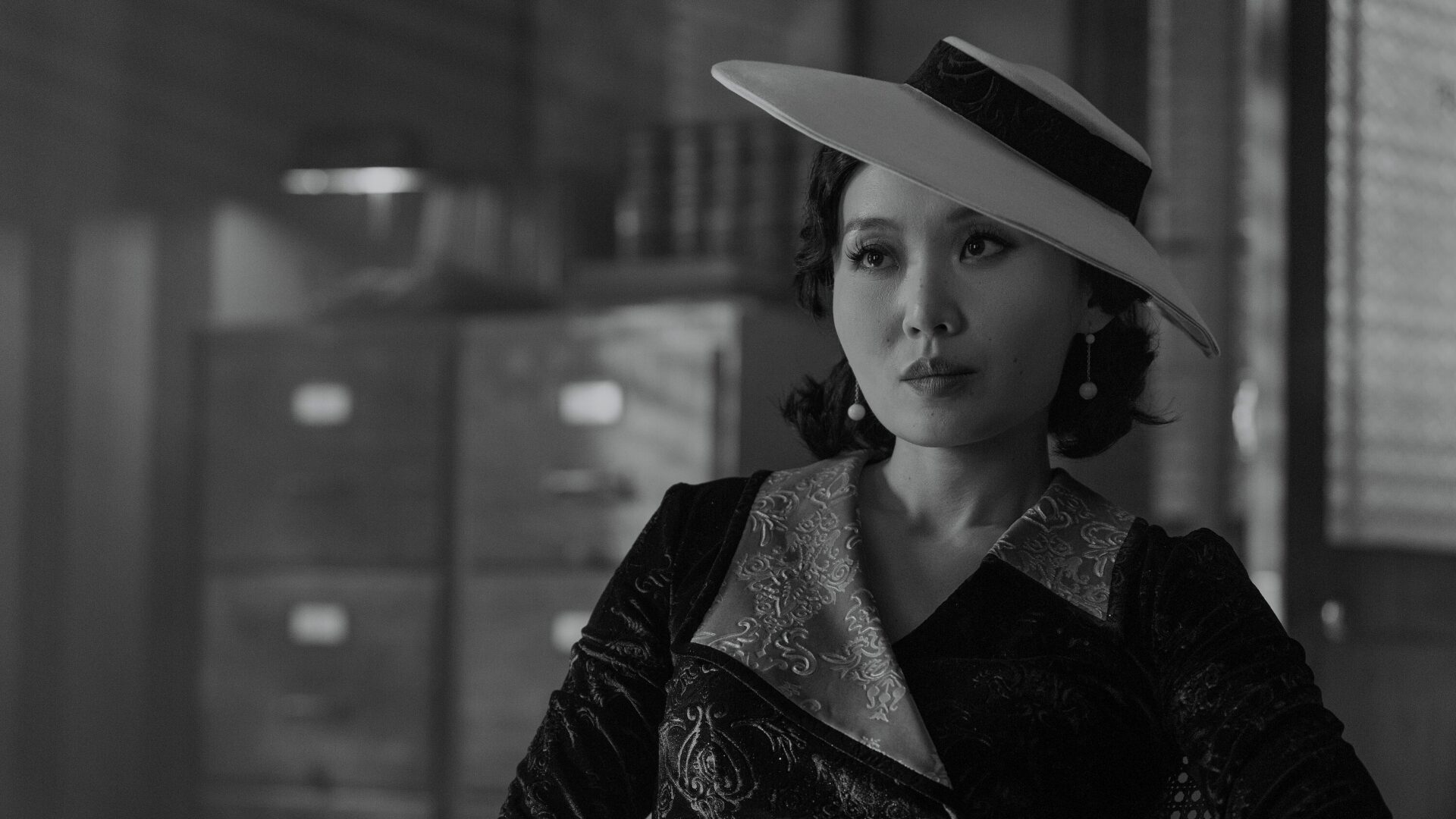 Spider-Noir Episodes 1-3 Review Spider-Noir Episodes 1-3 Review 4