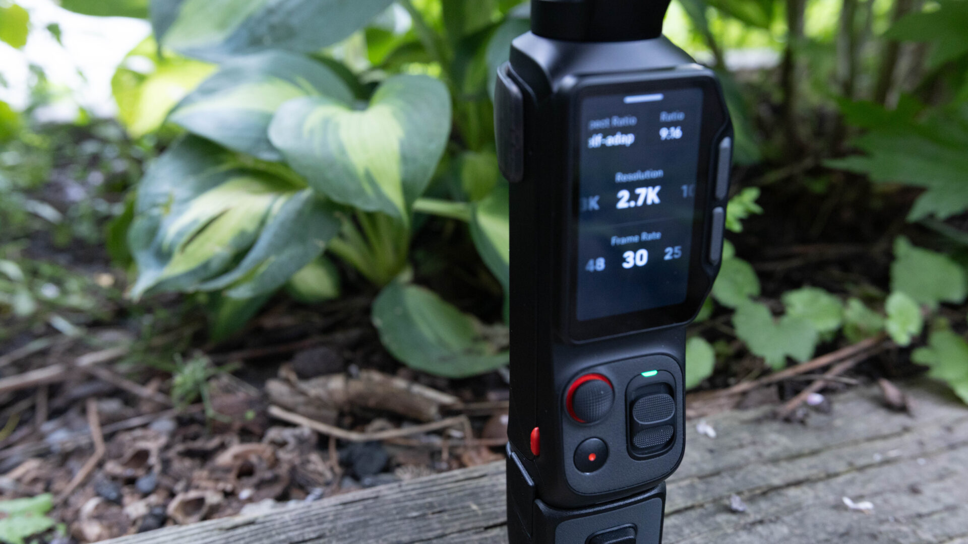 Luna Ultra Insta360 Luna Ultra Gimbal Camera Review
