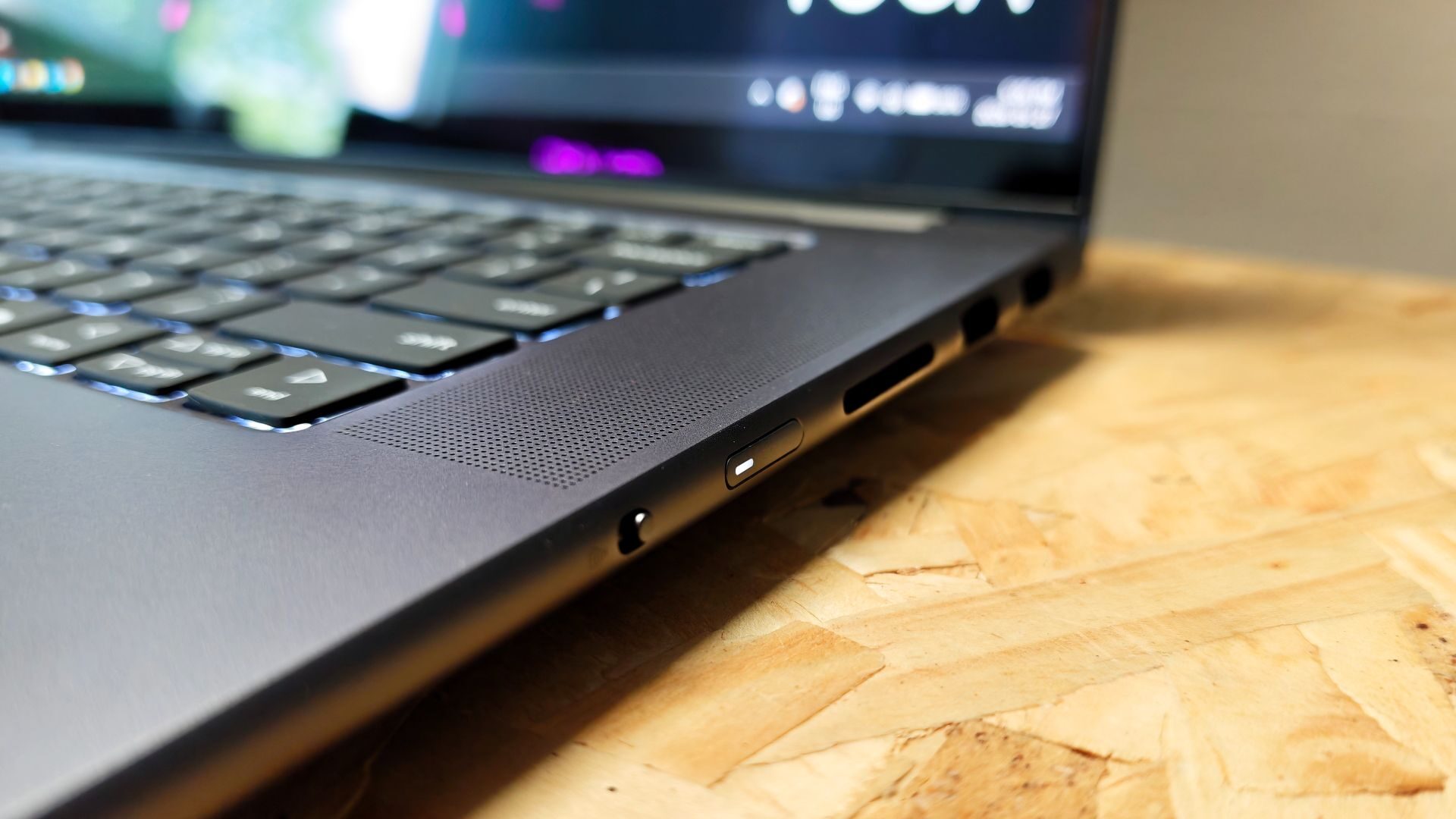 Pro 9I Lenovo Pro 9I Aura Edition Laptop Review