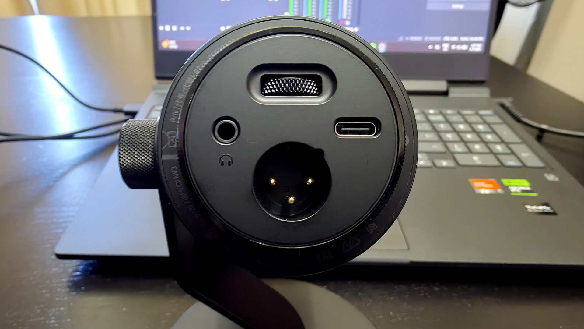 Razer Seiren V3 Pro Usb/Xlr Microphone Review Seiren V3 Pro Razer Seiren V3 Pro Usb/Xlr Microphone Review