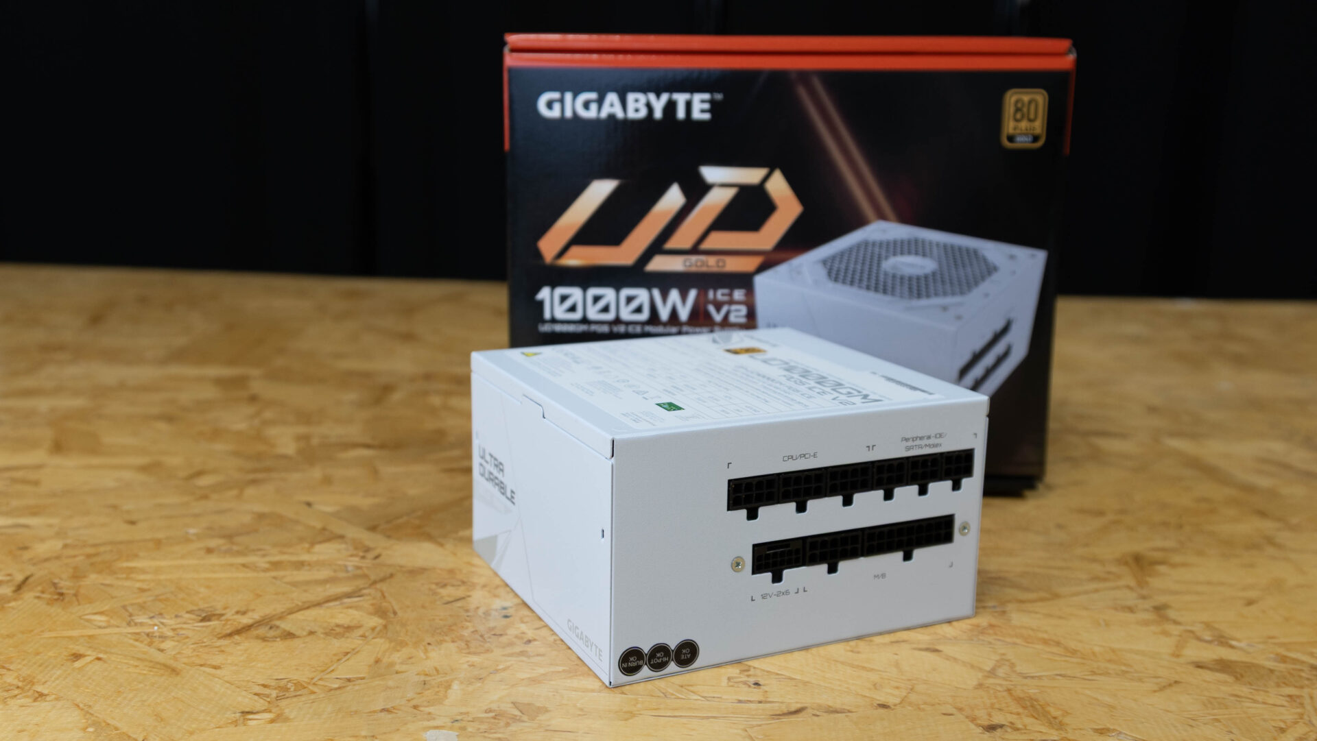 GIGABYTE UD1000GM PG5 V2 ICE Review