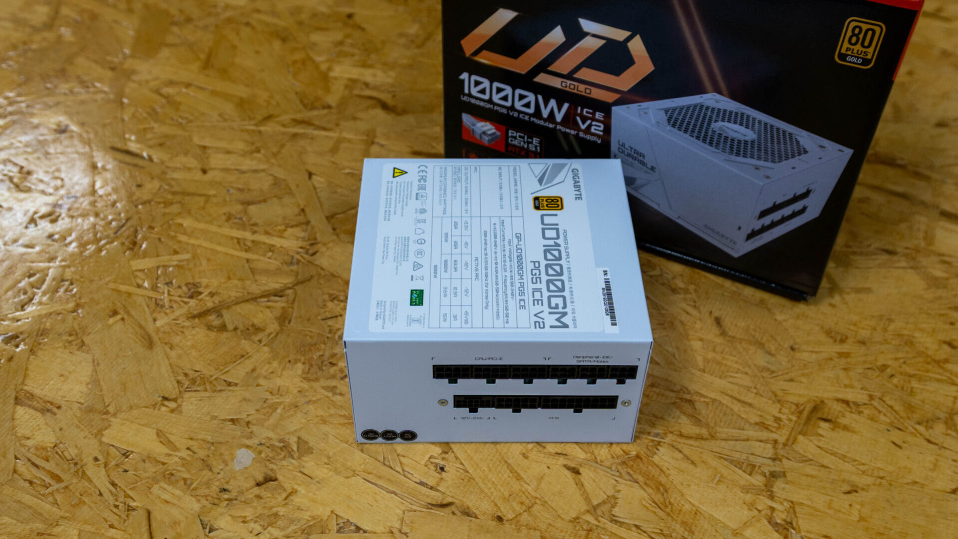 Gigabyte Ud1000Gm Pg5 V2 Ice Psu Review Gigabyte Ud1000Gm Pg5 V2 Ice Review