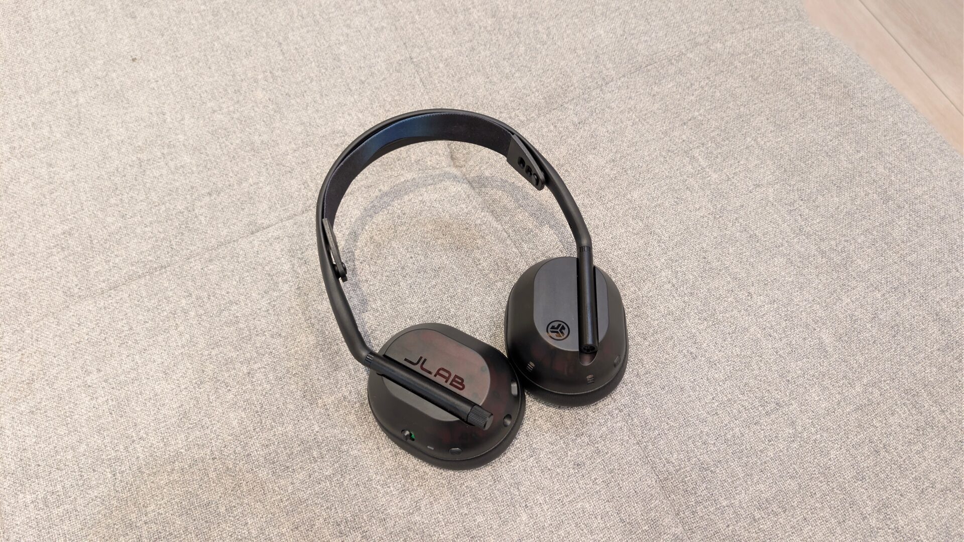 JLab Midnight Wireless Gaming Headset Review