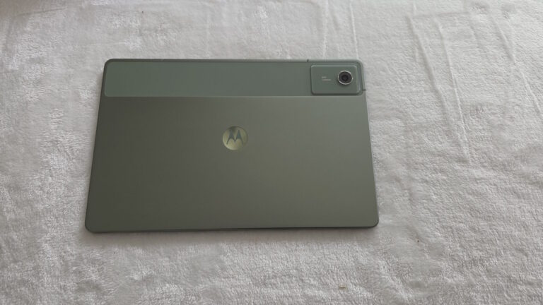 moto pad Motorola Moto Pad 2026 Tablet Review