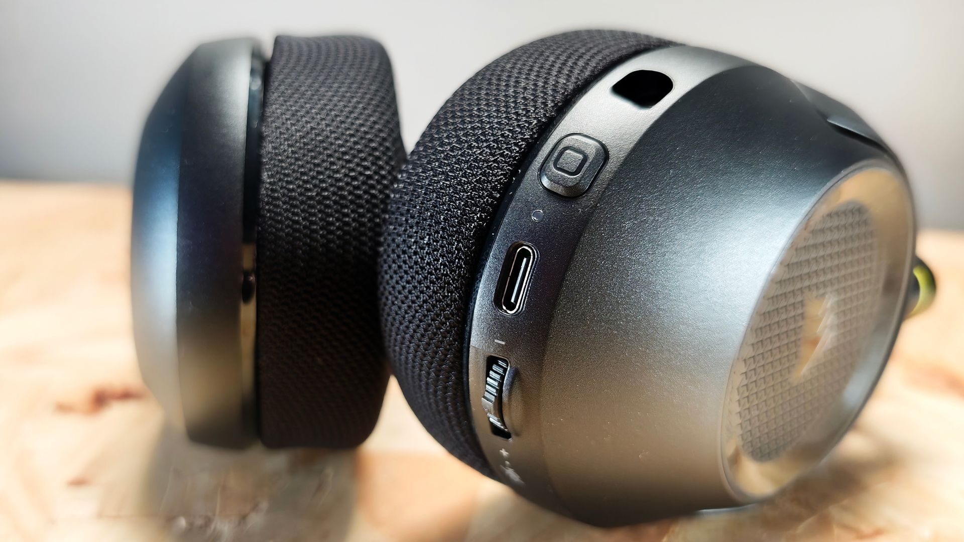 Corsair HS35 v3 Wireless Gaming Headset Review