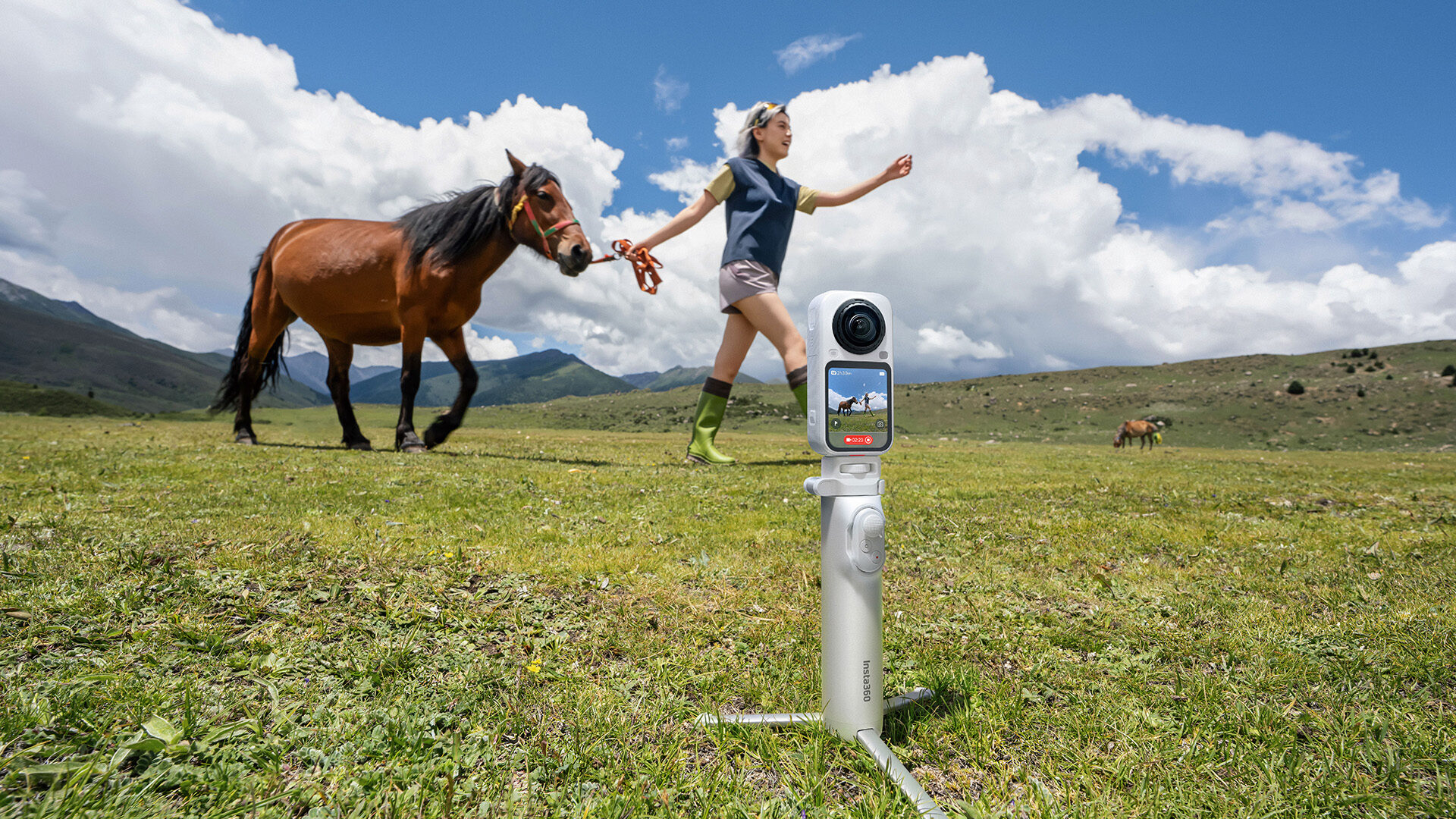 Insta360 Launches The X6, With Specs Revealed About The Latest 8K 360-Degree Camera Insta360 Insta360 Launches The Latest 8K 360 Camera, X6, With Specs Revealed