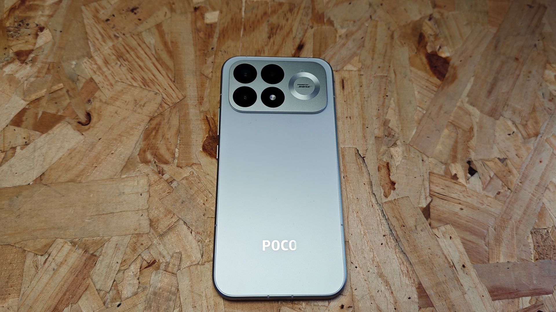 F9 Poco F9 Smartphone Review