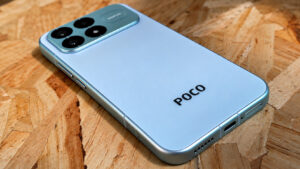 F9 POCO F9 Smartphone Review