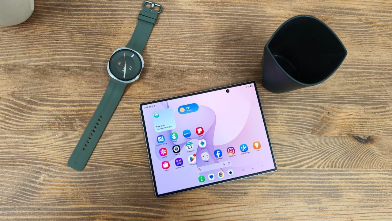 Samsung Galaxy Z Fold8 Smartphone Review