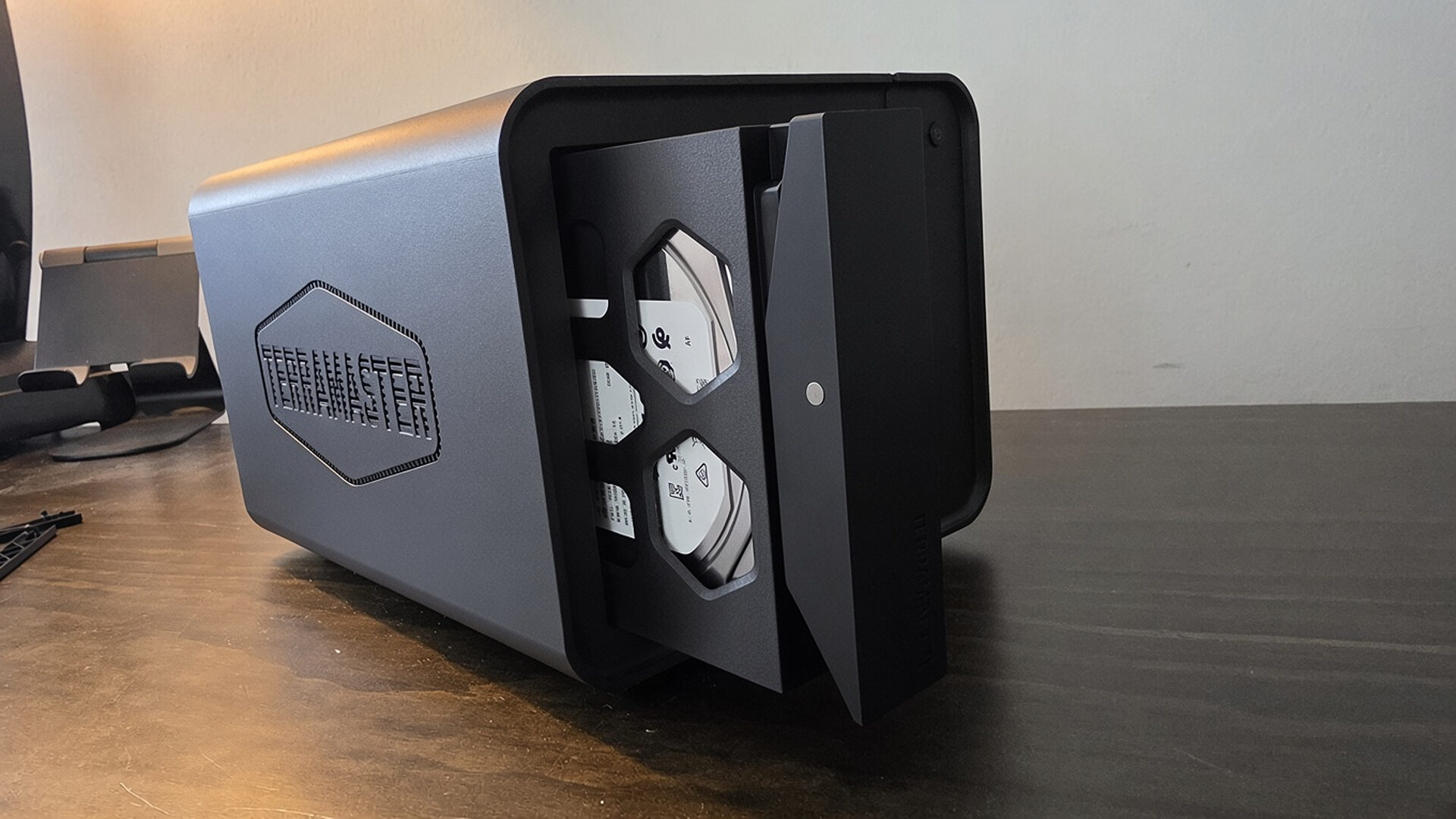 Terramaster D8 Hybrid 2 (Das) Review