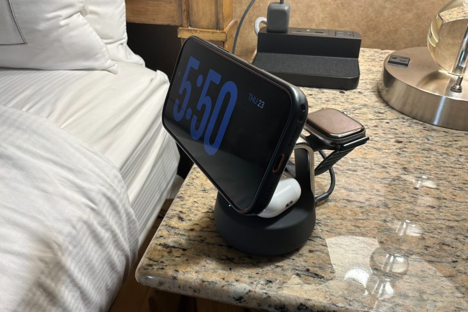 Belkin UltraCharge Pro Belkin UltraCharge Pro iPhone Charger Review