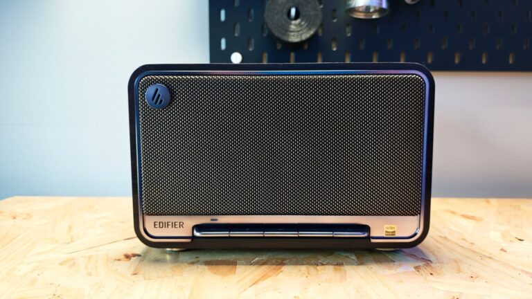D32 EDIFIER D32 Tabletop Speaker Review
