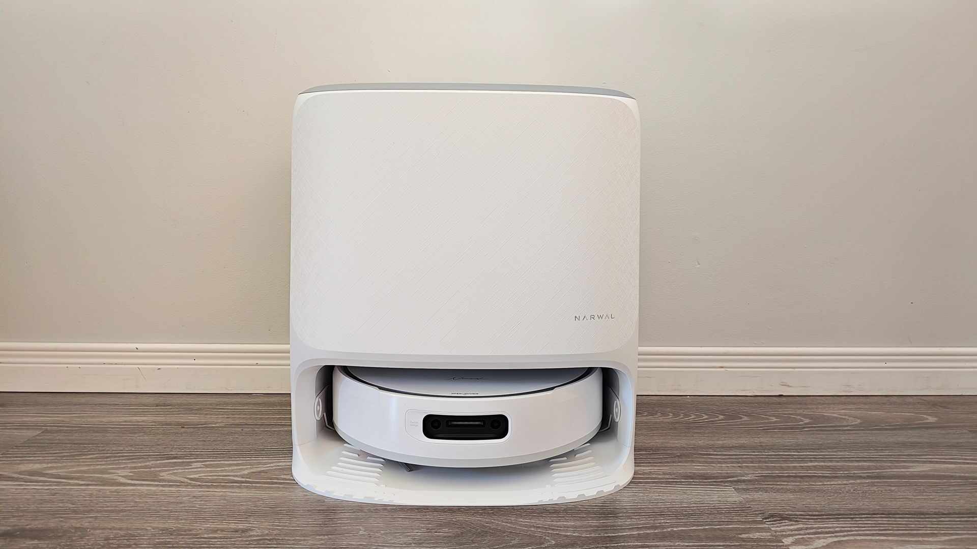 Freo 20 Narwal Freo 20 Robot Vacuum & Mop Review