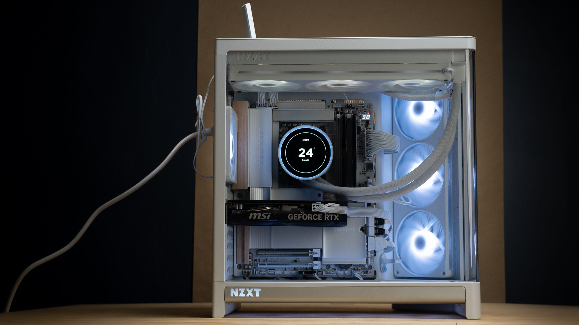 H6 RGB NZXT H6 RGB+ PC Case Review