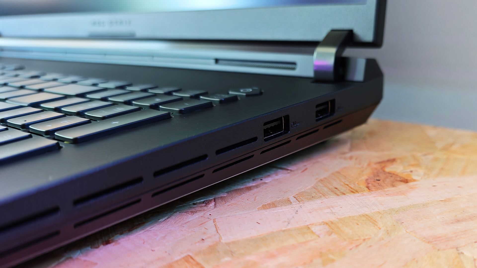 Rog Strix Scar 18 G835 (2026) Gaming Laptop Review Rog Strix Scar 18 G835 (2026) Gaming Laptop Review