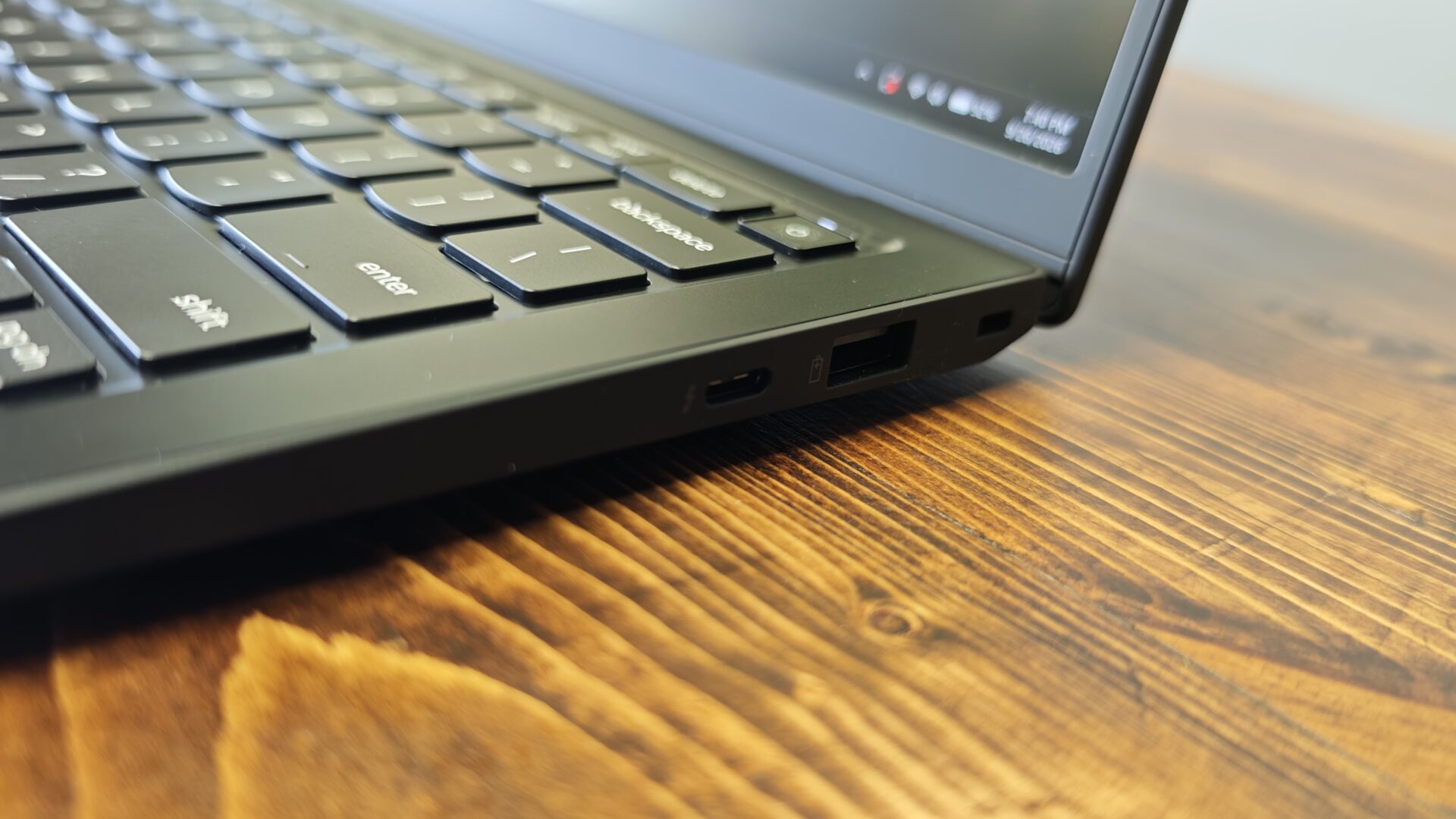 ThinkPad X1 Carbon Gen 14 Laptop Review
