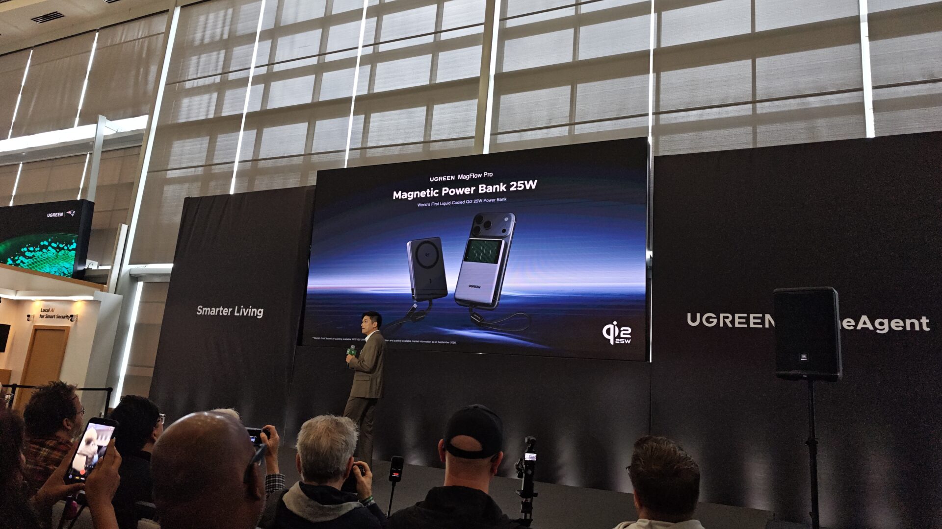 MagFlow UGREEN Unveils Liquid-Cooled MagFlow Power Bank And New Qi2 25W Chargers