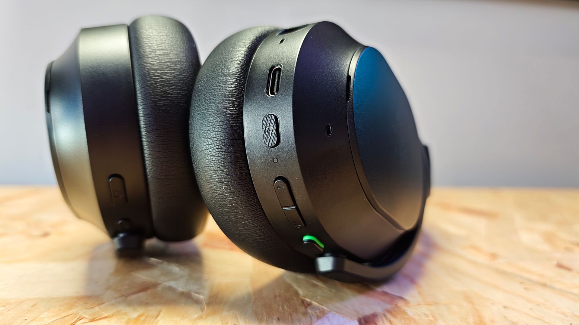 Barracuda V2 Pro Barracuda V2 Pro Wireless Gaming Headset Review