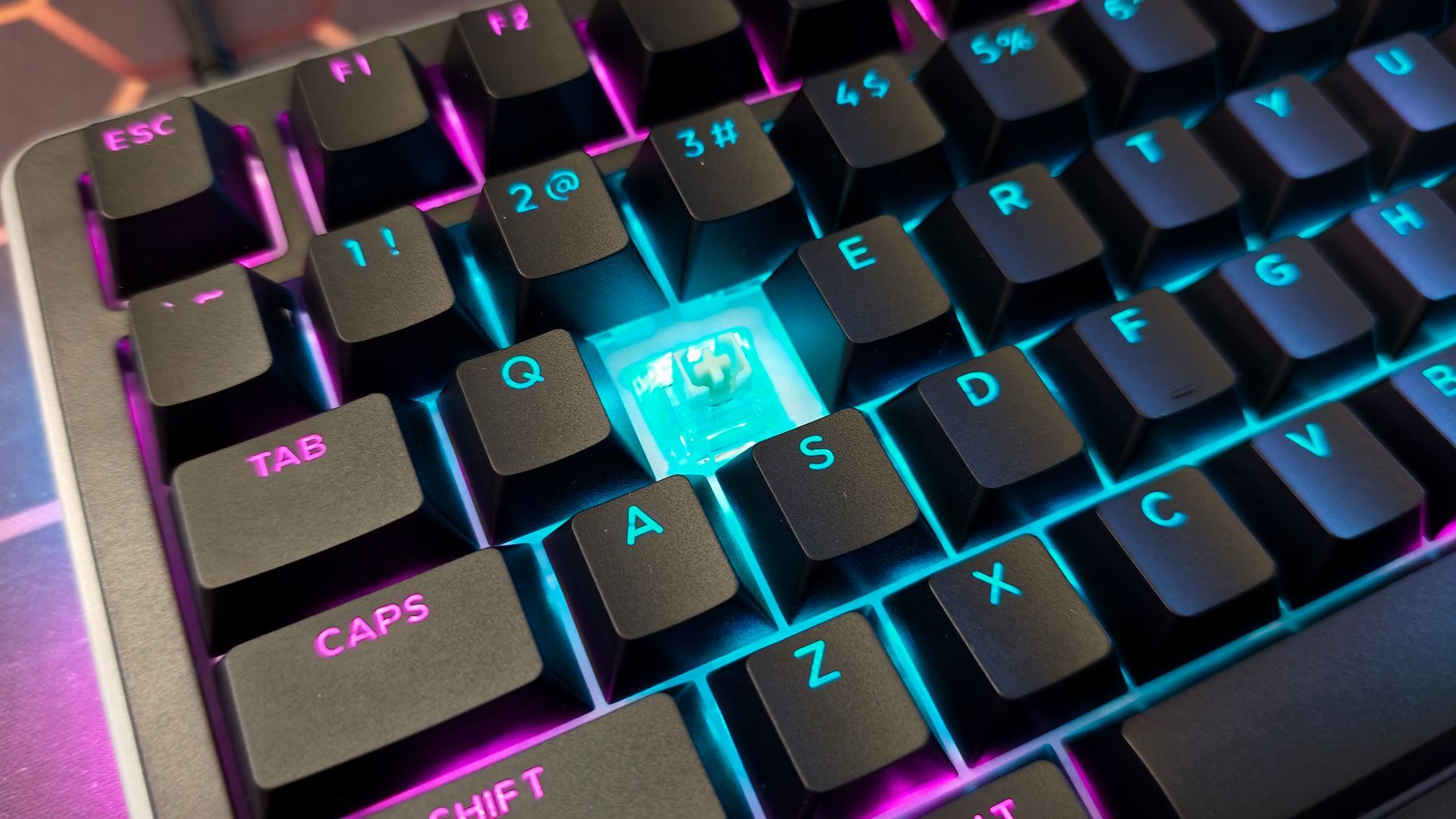 Ducky OK-HE-75 Keyboard Review