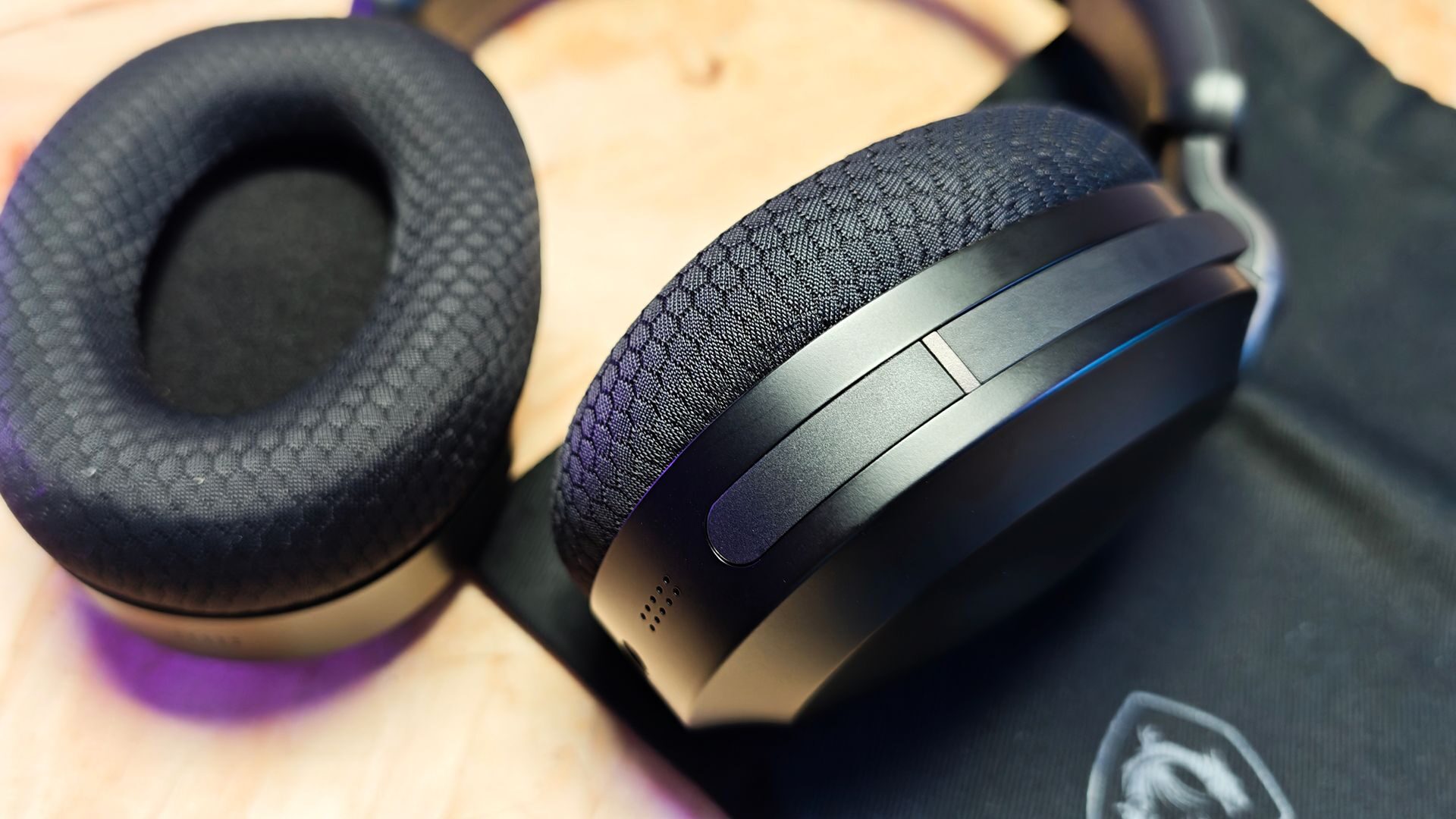 MSI Maestro 500 Wireless Gaming Headset Review