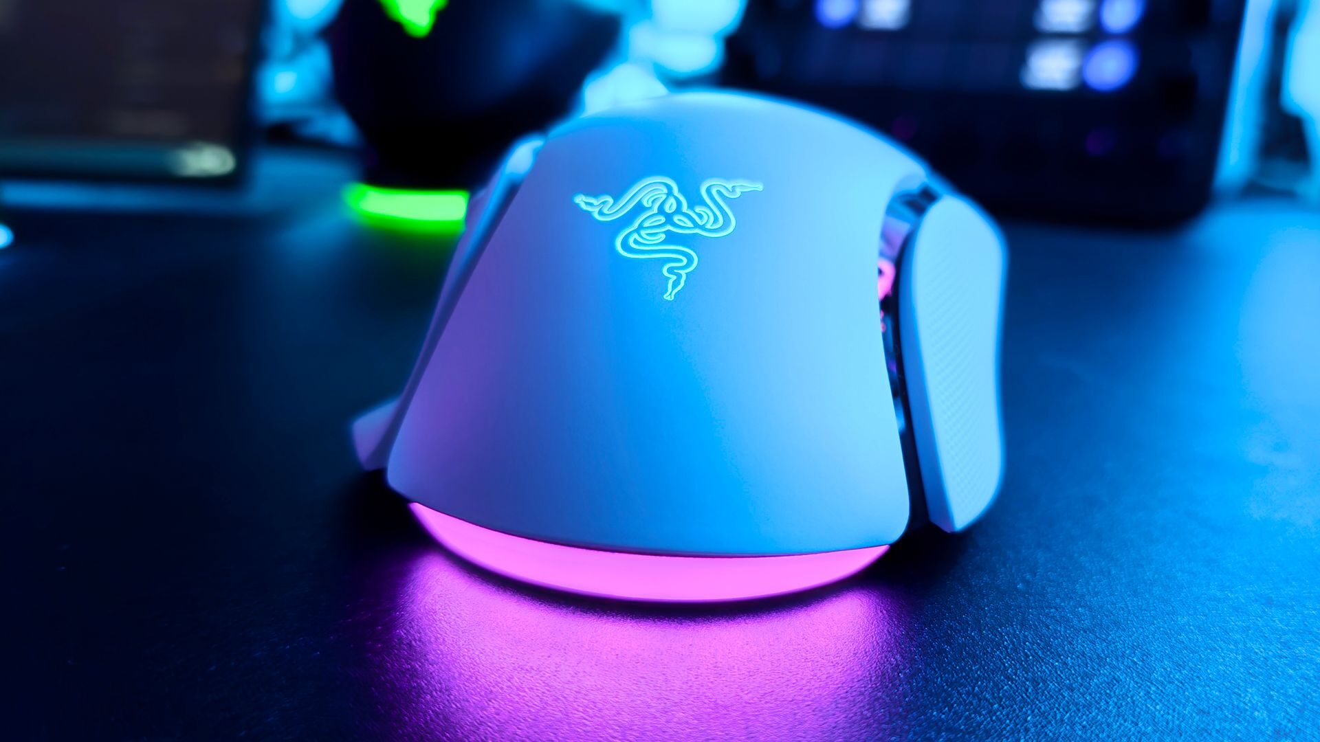 Basilisk Razer Basilisk V4 Pro Gaming Mouse Review