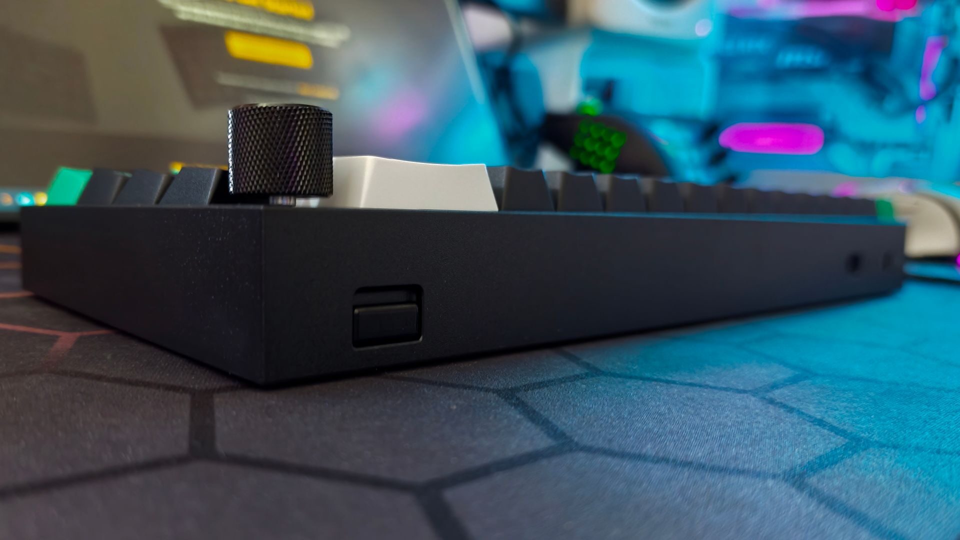 Reclusa Mini Razer Reclusa Mini 65% Wireless Enthusiast Gaming Keyboard Review
