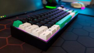 Reclusa Mini Razer Reclusa Mini 65% Wireless Enthusiast Gaming Keyboard Review