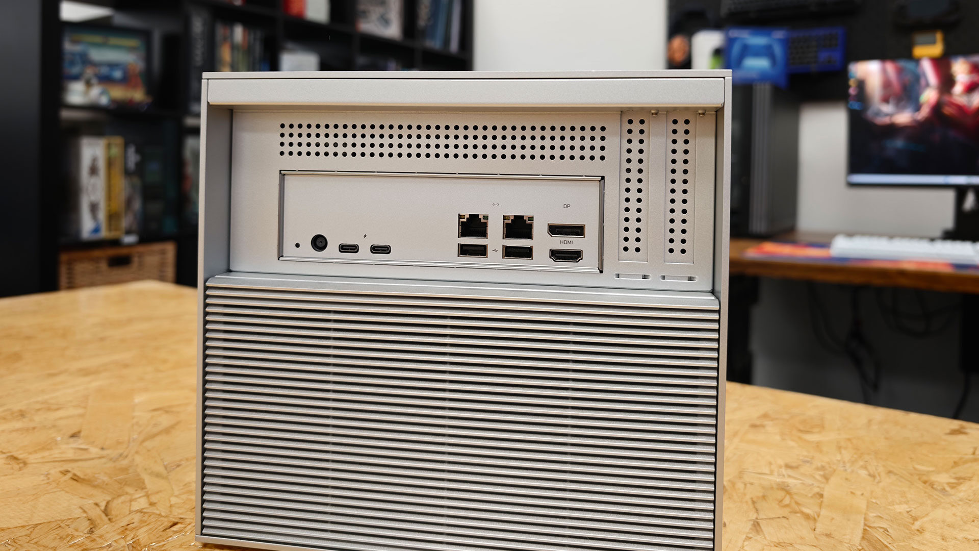 ZimaCube 2 NAS Review
