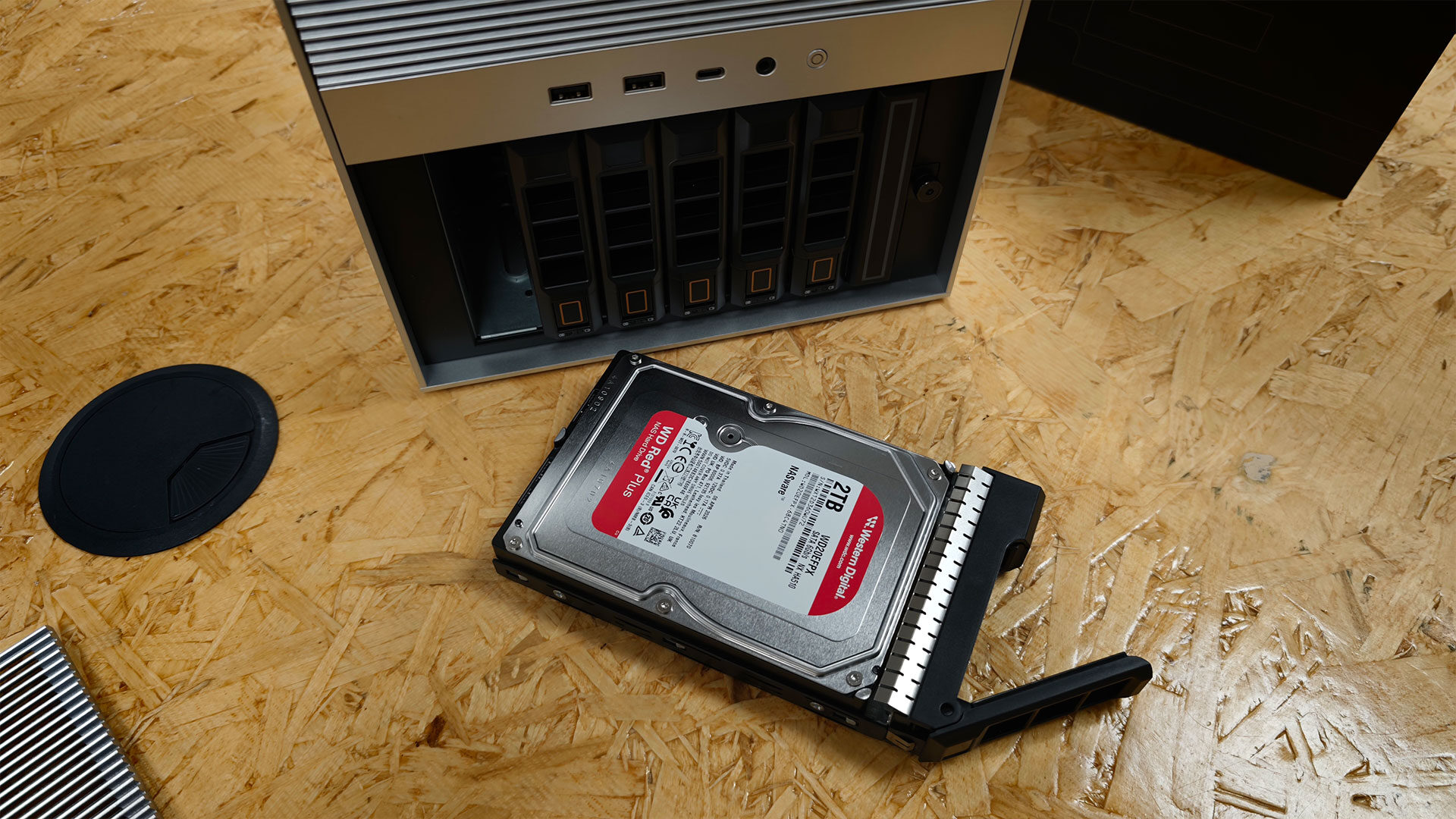 ZimaCube 2 NAS Review