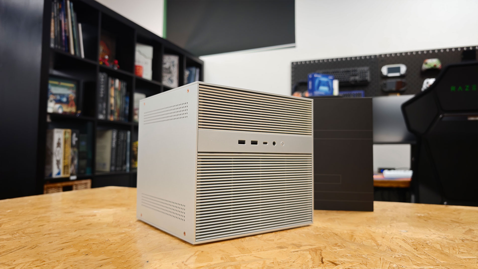 ZimaCube 2 NAS Review
